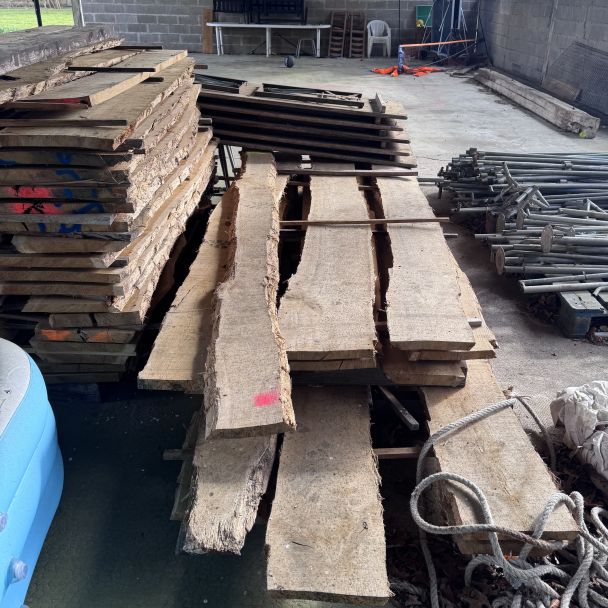 Chêne sec 2,5 ans – Plateaux 33 mm – Grandes largeurs – ~7 m³ - Chêne - Cloyes-les-Trois-Rivières (28220) - Domaine : Menuiserie