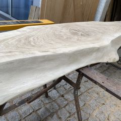 Plateaux en chêne, noyer, orme, frêne etc…