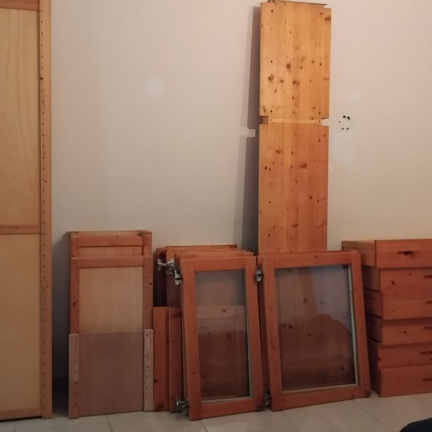 Lot de planches, portes placard, tiroirs - Pin (Sylvestre, maritime, laricio, douglas) - Irigny (69540) - Domaine : Menuiserie