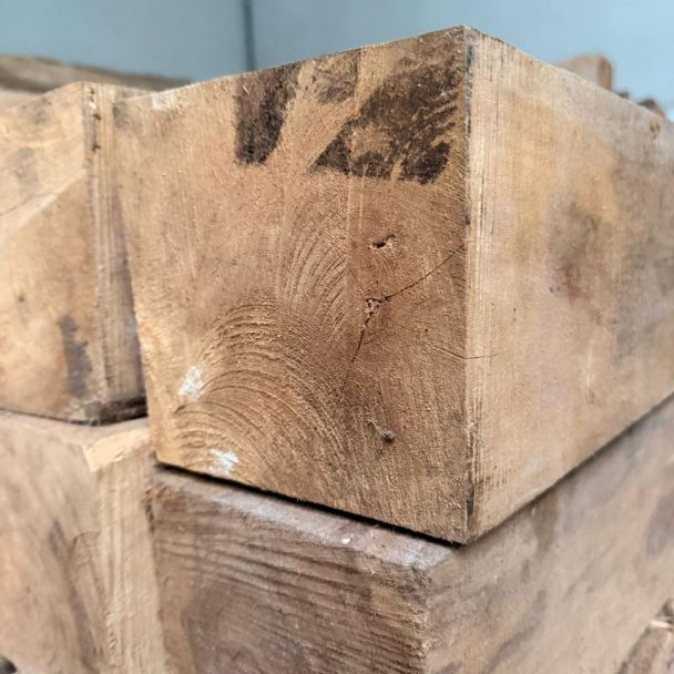 Lot de Bois Massif Tropical - Teck / Mélina / Laurier - 21,5 m3 - Qualité Menuiserie V - Teck -  () - Domaine : Menuiserie